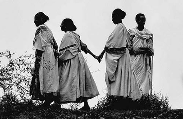 נשים אתיופיות רוקדות